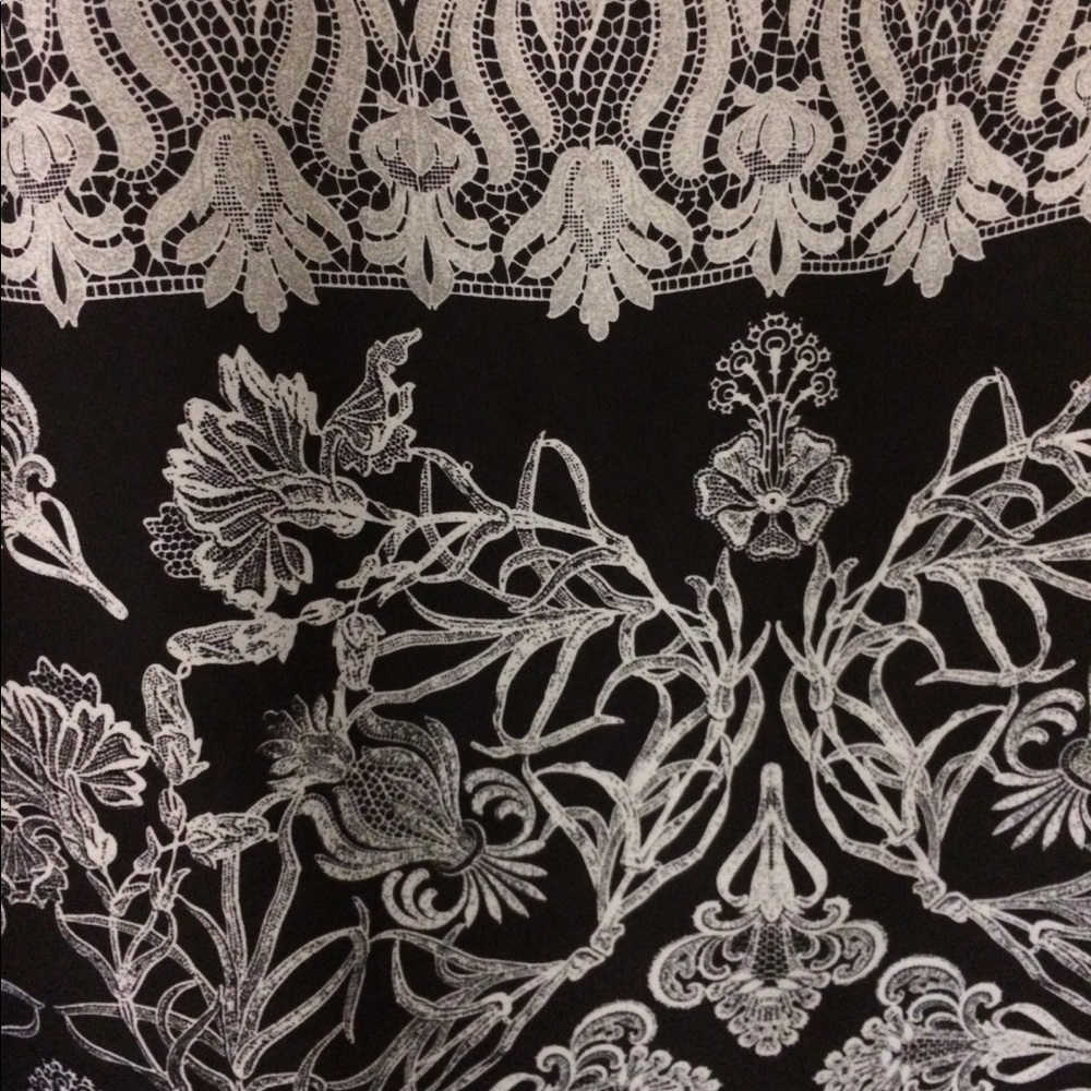 BCBG blouse - Picture 3 of 8